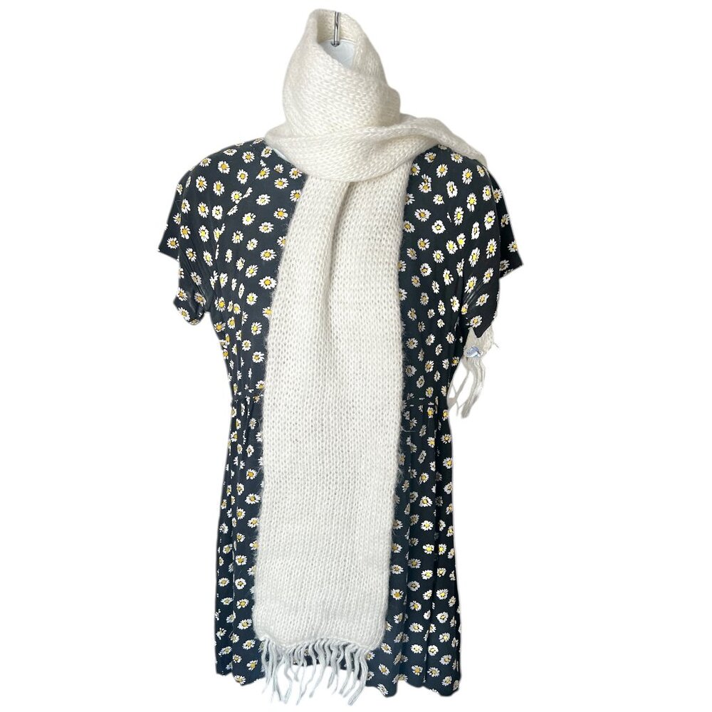 Vintage Hansen Cream Knitted Scarf With Fringe Ends 59”x6.25” Acrylic Blend OS